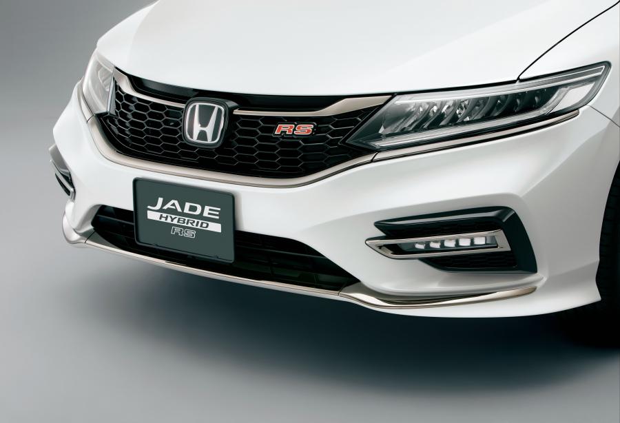 Детали экстерьера Honda Jade Hybrid RS by Modulo 2018 года  (фото 11 из 11)